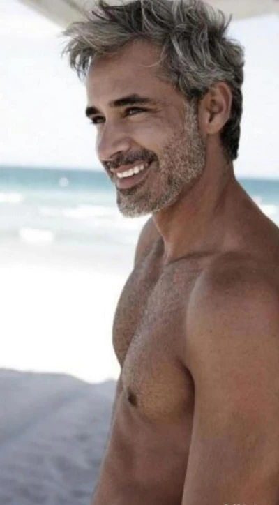 Alina, independentă de lux în Râmnicu Vâlcea · independentă de lux București