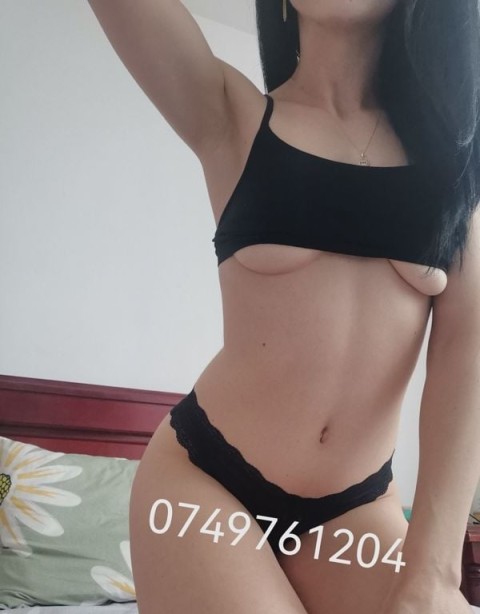 Aysha, Dominanta din Grozăvești pentru Distracție și Relaxare · dominantă