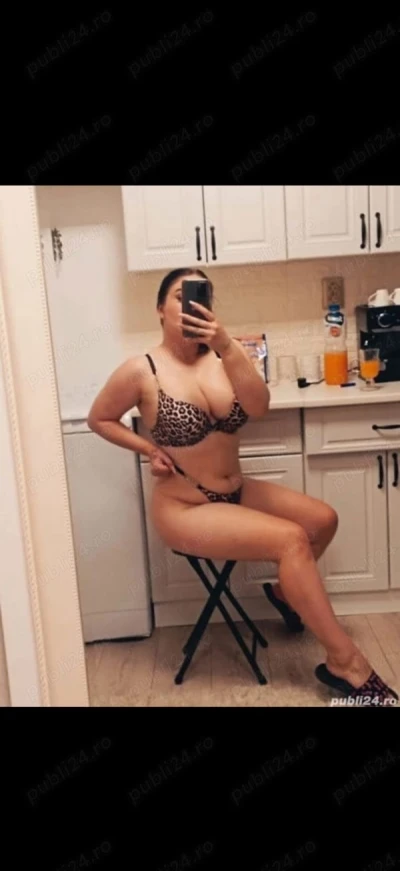 Brunetă Exotică la Dispoziția Ta în Bistrița