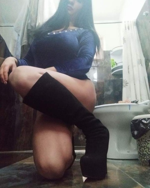 Bruneta Reală LUXURY ESCORT – Show Web Exclusiv · escortă show web