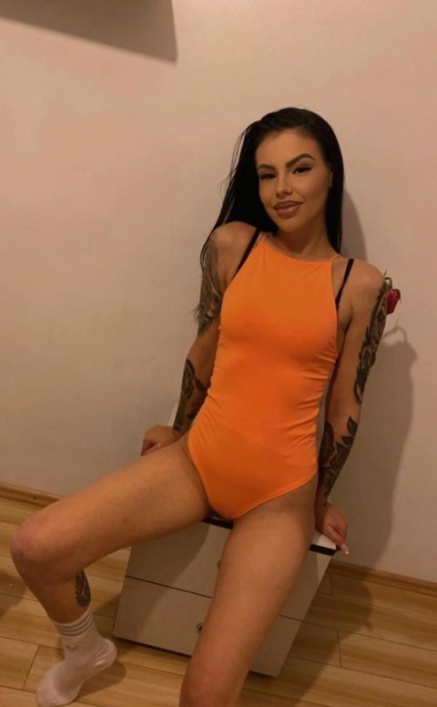 Cristina – Escortă Chinezoaică de Lux în Baba Novac