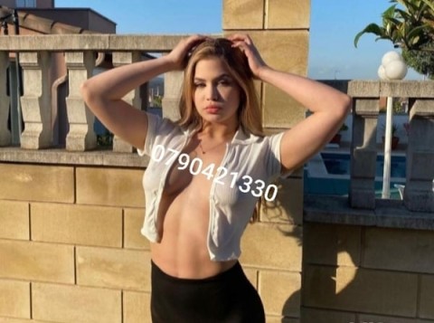Denisa – Escortă Piercing și Dominație Feminină în Arad · escortă 160 cm
