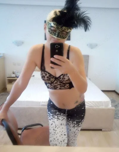 Discreție maximă cu Iulia, escortă matură în Arad