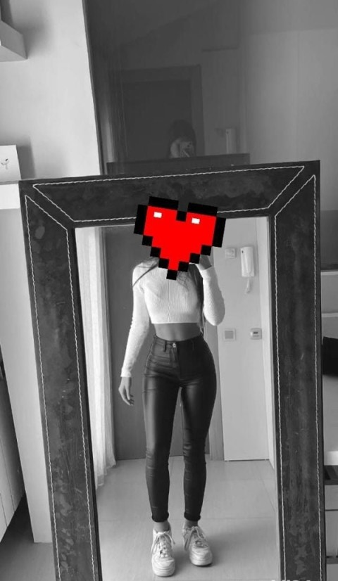 Ebony Seducătoare în București