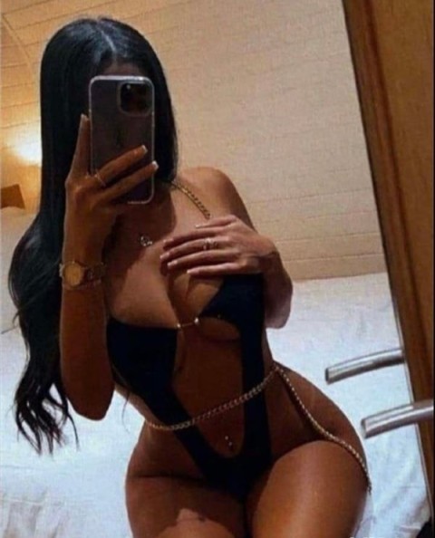 Emma – Escortă Party în Barbu Văcărescu