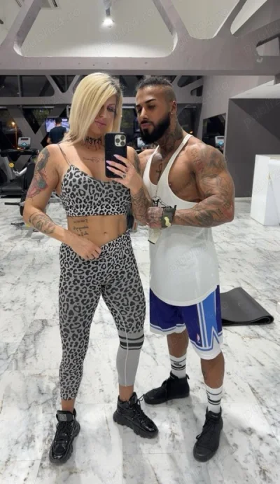 Escortă 160 cm în Piața Amzei