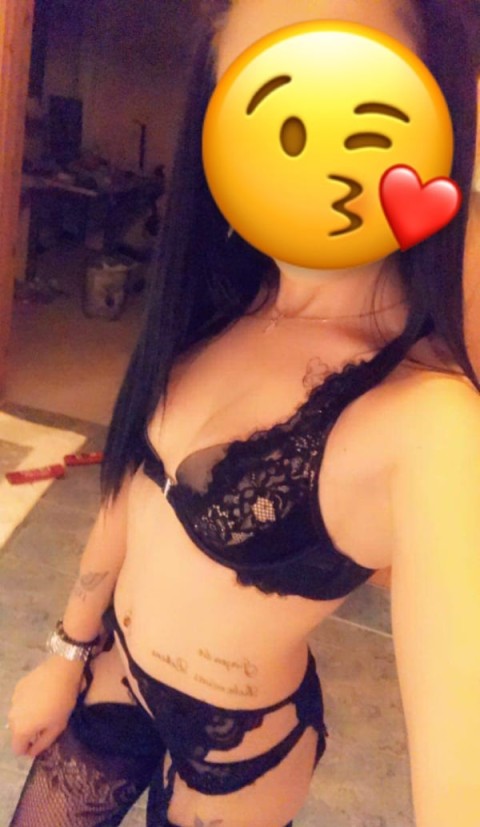 Escortă 18 ani – Blonda Sexy în Mihai Bravu