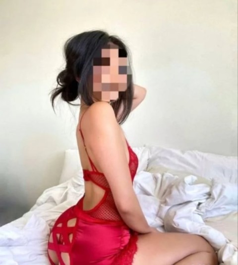 Escortă 19 Ani – Larisa din Grivița