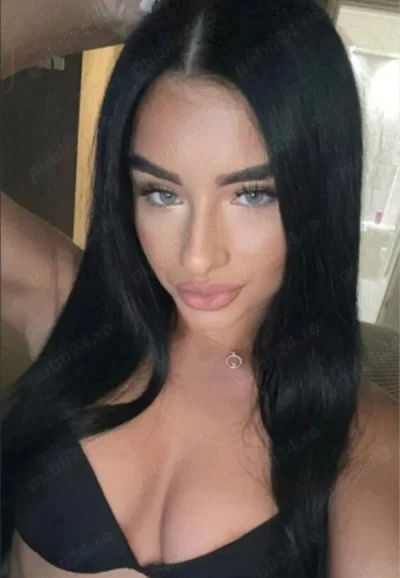 Escortă 50 ani – Aventurieră în Sector 4