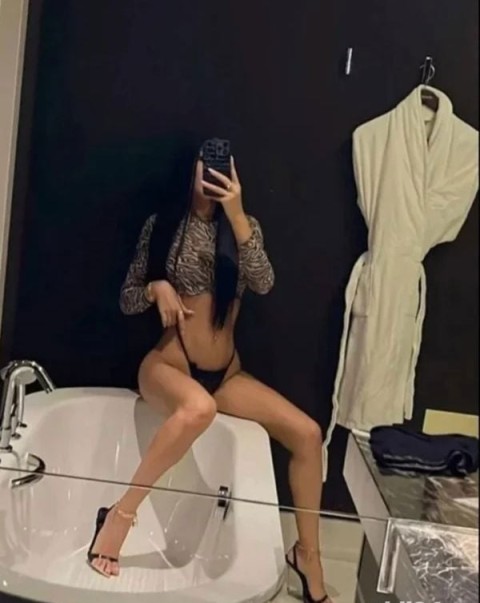 Escortă cuplu în Crângași – Experiență High Class