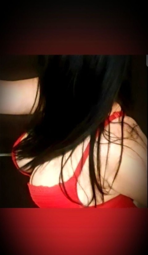 Escortă de lux la Sala Palatului – Experiență de neuitat!