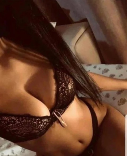 Escortă Deplasare în Tineretului – Alina, Prima Dată în Oraș
