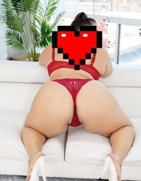 Escortă Ebony Dominatoare în Baia Mare