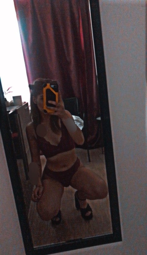 Escortă Feminină Premium în Prelungirea Ghencea · escortă masculină