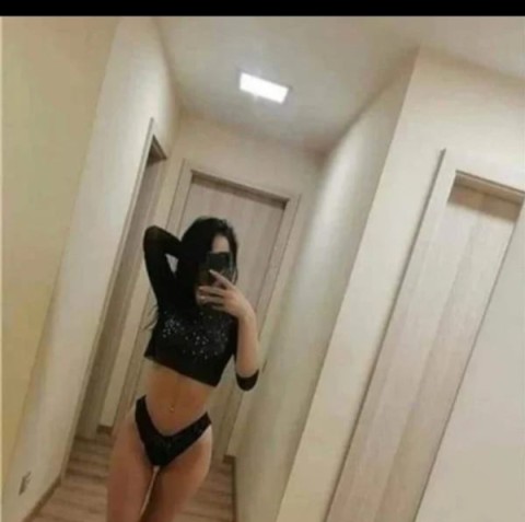 Escortă grasă Delia – Nouă în Oradea