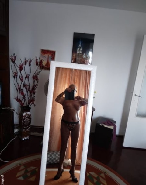 Escortă Gravidă de High Class în Oradea