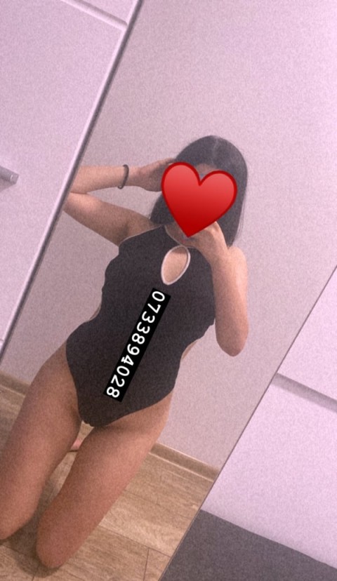 Escortă Lesby Ieftină și Elegantă în Otopeni