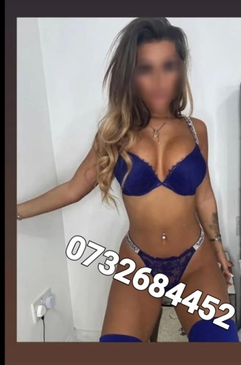 Escortă Mașină: Puștoaică Nouă în Tineretului