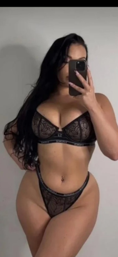 Escortă Minionă din Bălș – Fantezii fără Limite