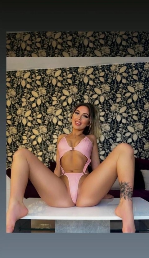 Escortă Începătoare în Filiași