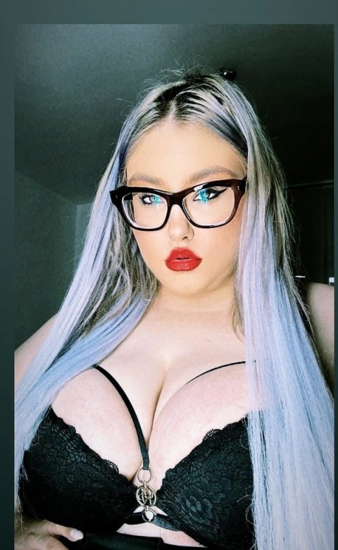 Escortă Neagră în Militari – Experiență de Neuitat