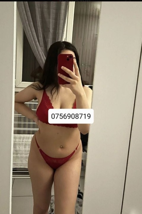 Escortă Oral de Sărbători în Târgoviște