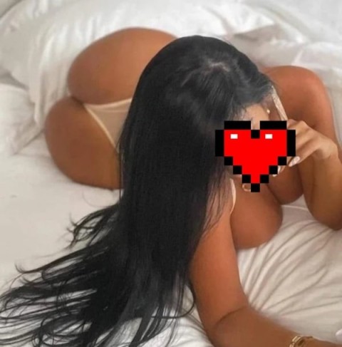 Escortă Skinny – Experiență Unică în Piața Unirii · escortă skiny