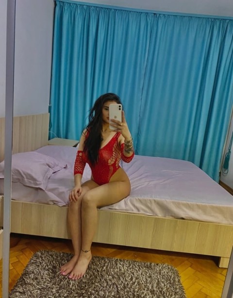 Escortă Skiny cu Aspect de Model în Slatina