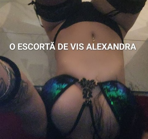 Escortă Slabă și Elegantă în Focșani