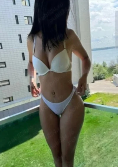 Experiențe Maghiare Exclusive în București · maghiară