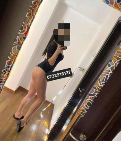 Iza, escortă slim și seducătoare în Azuga