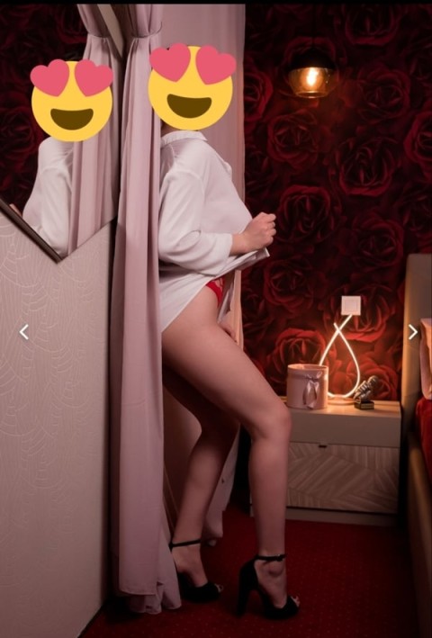 JESSY – Escortă Siliconată în Grozăvești