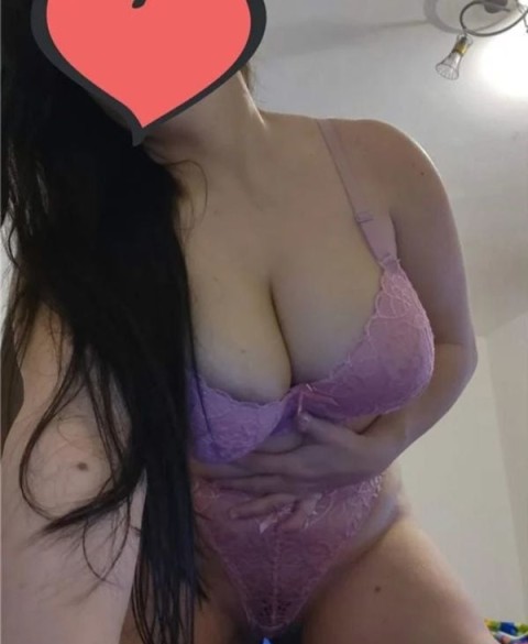 Metisă Seducătoare în Unirii – Răsfăț Total pentru Suflet și Trup