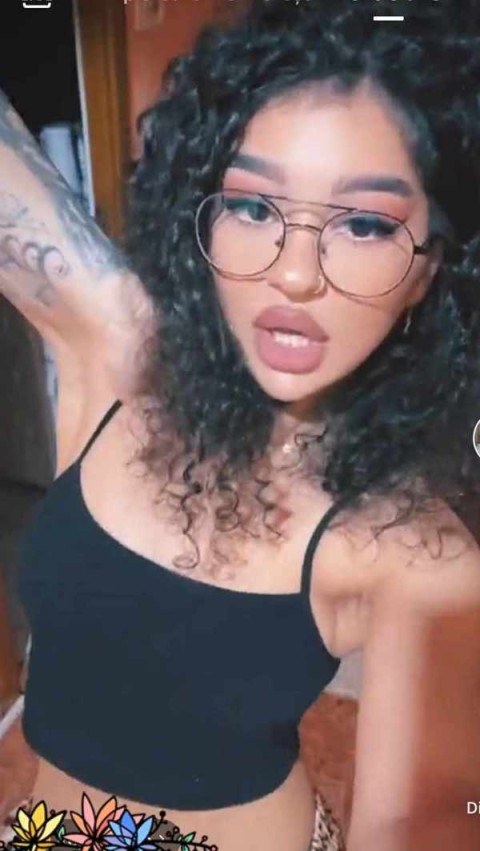 Însoțitoare Plinuță cu Mentalitate Deschisă în Arad