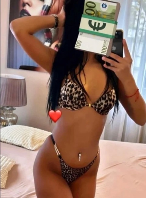 Întâlniri Fără Intermediari cu Julia în Grivița