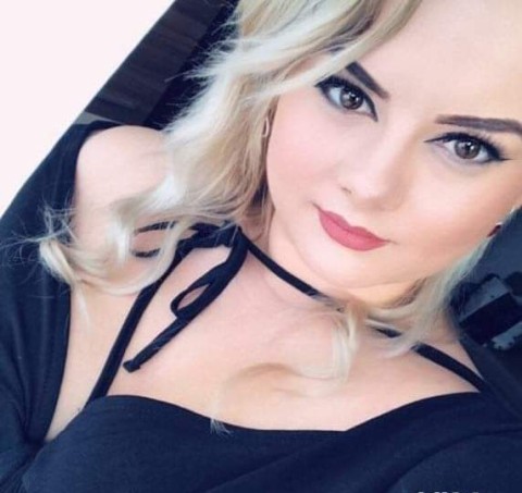 Ochi Albaștri – Mónika, Unguroaica Nouă în Colentina!