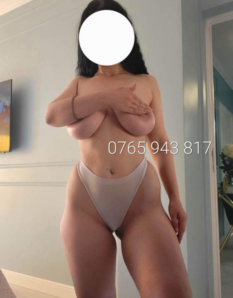 Piercinguri și Pasiuni Ascunse în Oradea