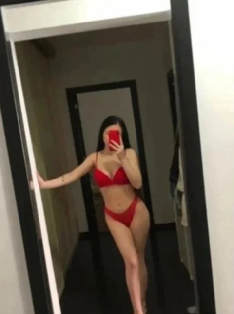 Poze Sex cu Escortă Superbă în Piața Chibrit