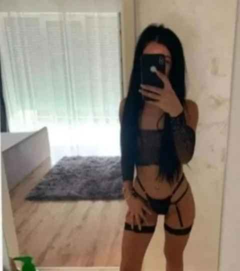 Răsfăț Senzual cu O Escortă Plinuță în Satu Mare · 60 ani