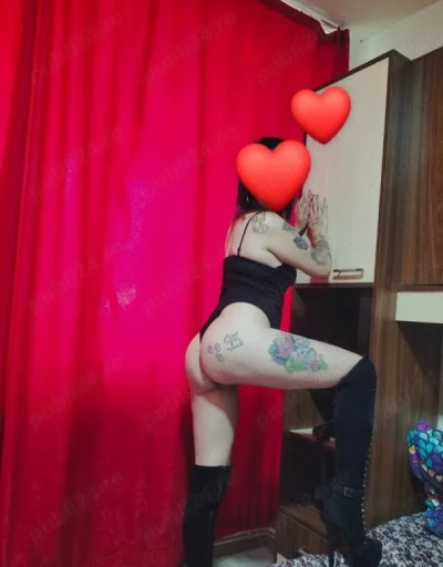 Sex în Grup cu O Aventurieră în Rădăuți · sex in grup