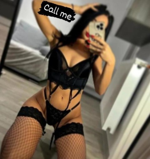 Sâni Naturali și Masaj Relaxant cu Andreea