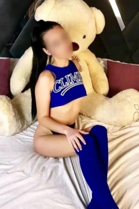 Săruturi pasionale cu Maria în Bucureștii Noi