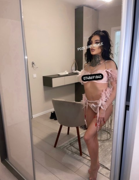 TGirl Exotică și Pasiune în Metalurgiei