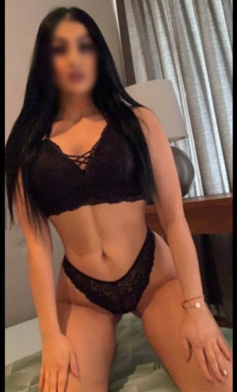 Tgirl Seducătoare în Faleza Nord