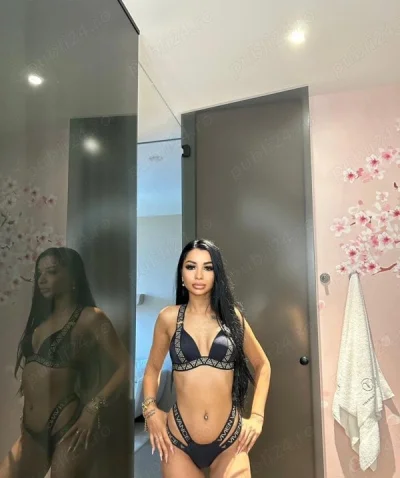 Vanessa – Experiență Premium în Piața Unirii