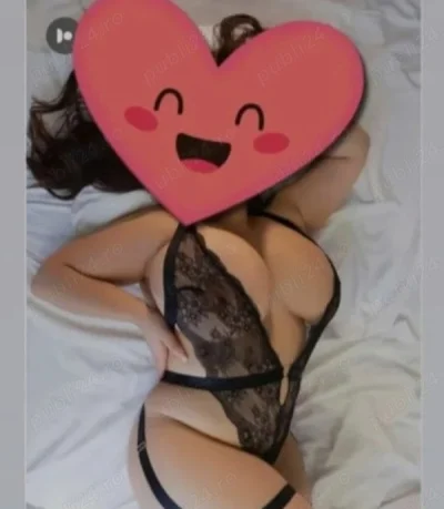 Zeița Adorației din 1 Decembrie · escortă 70 ani